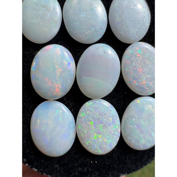 Australian Opal Cabochons Lot - 8.77 carats in Display Box #164 - Picture 5 of 7